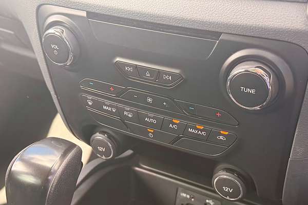 2015 Ford Everest Trend UA 3.2L