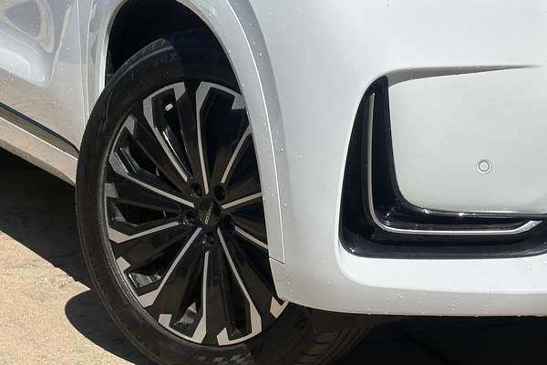 2025 Jaecoo J8 Track