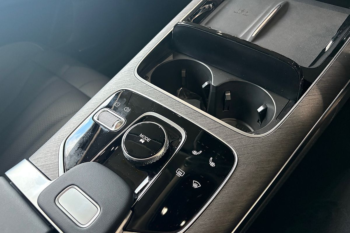 2025 Jaecoo J8 Track