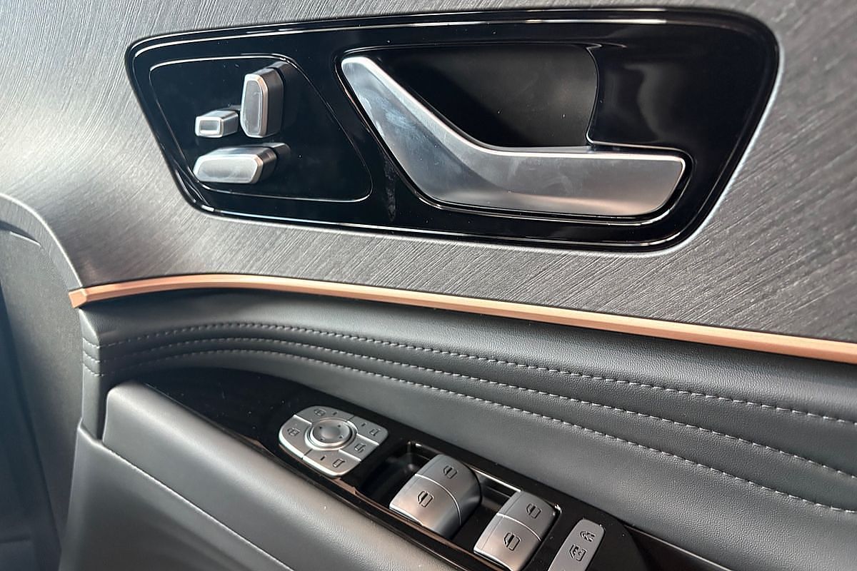 2025 Jaecoo J8 Track