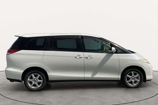 2011 Toyota Estima G 4WD Welcab