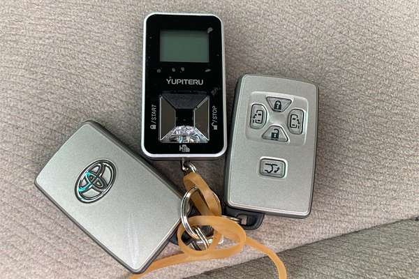 2011 Toyota Estima G 4WD Welcab