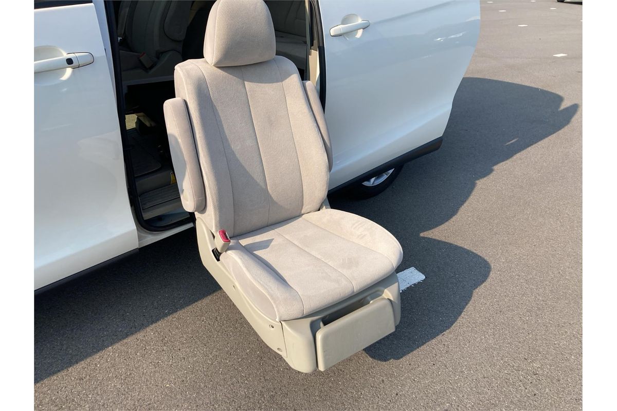 2007 Toyota Estima G Welcab ACR50