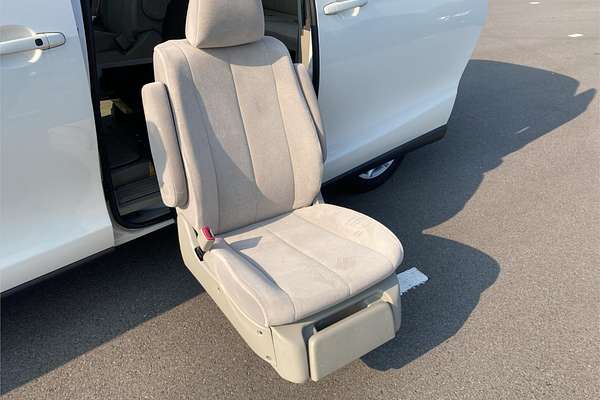 2007 Toyota Estima G Welcab ACR50