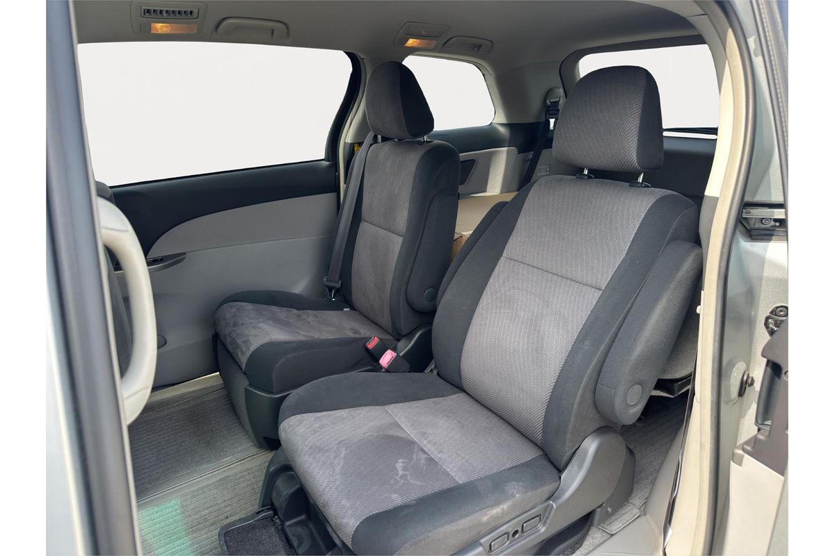 2008 Toyota Estima Aeras Welcab