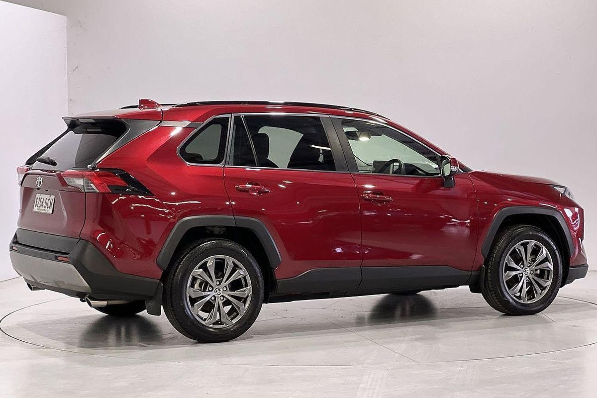 2024 Toyota RAV4 GXL MXAA52R