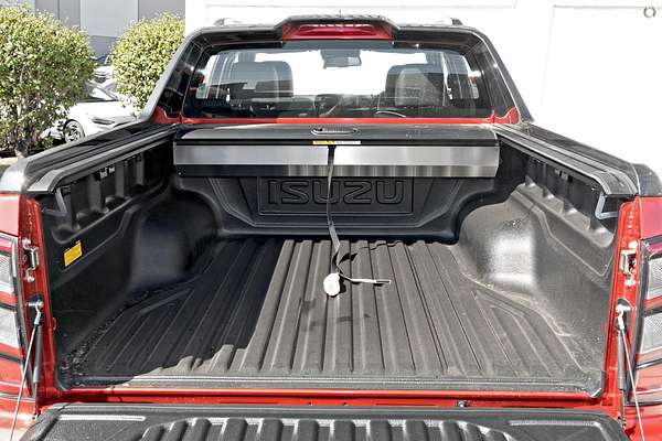 2025 Isuzu D-MAX X-TERRAIN 4X4