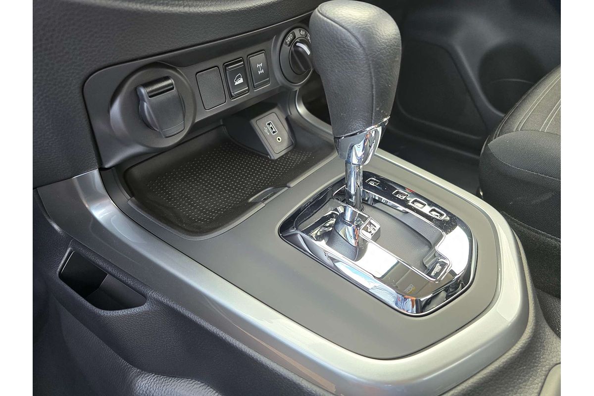 2024 Nissan Navara SL D23