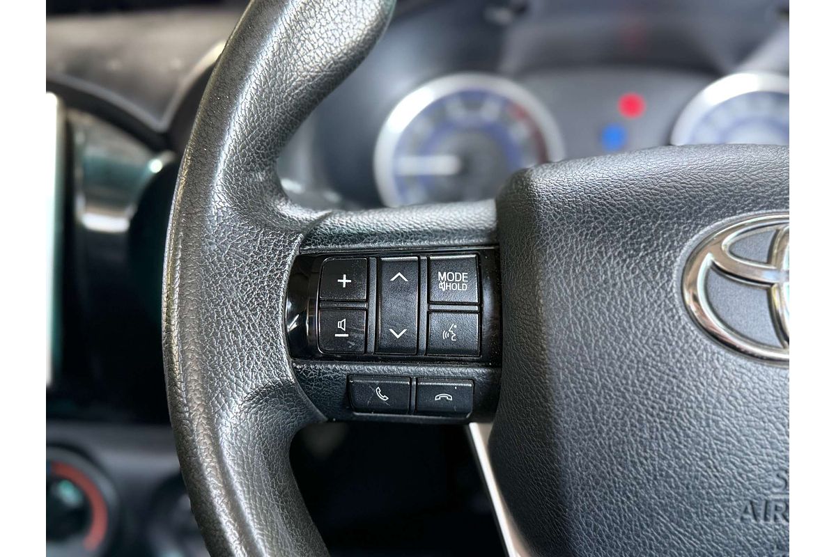 2016 Toyota Hilux SR GUN126R 4X4