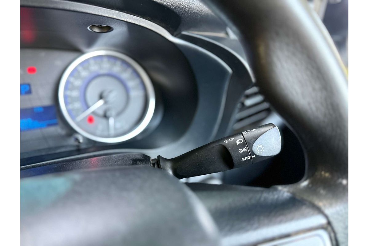 2016 Toyota Hilux SR GUN126R 4X4