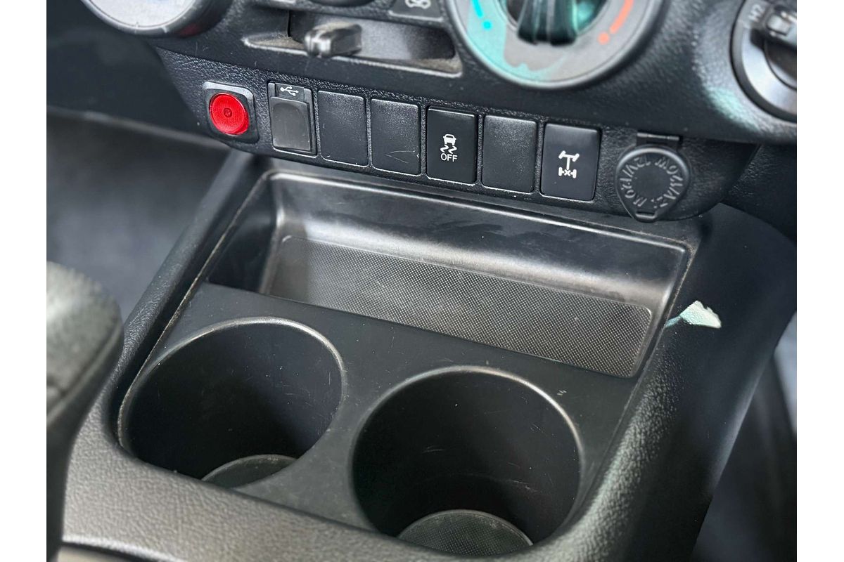 2016 Toyota Hilux SR GUN126R 4X4