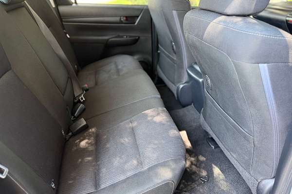 2016 Toyota Hilux SR GUN126R 4X4