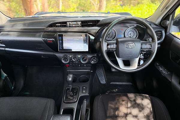2016 Toyota Hilux SR GUN126R 4X4