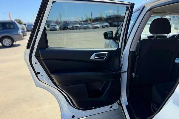 2019 Nissan Pathfinder ST R52 Series III