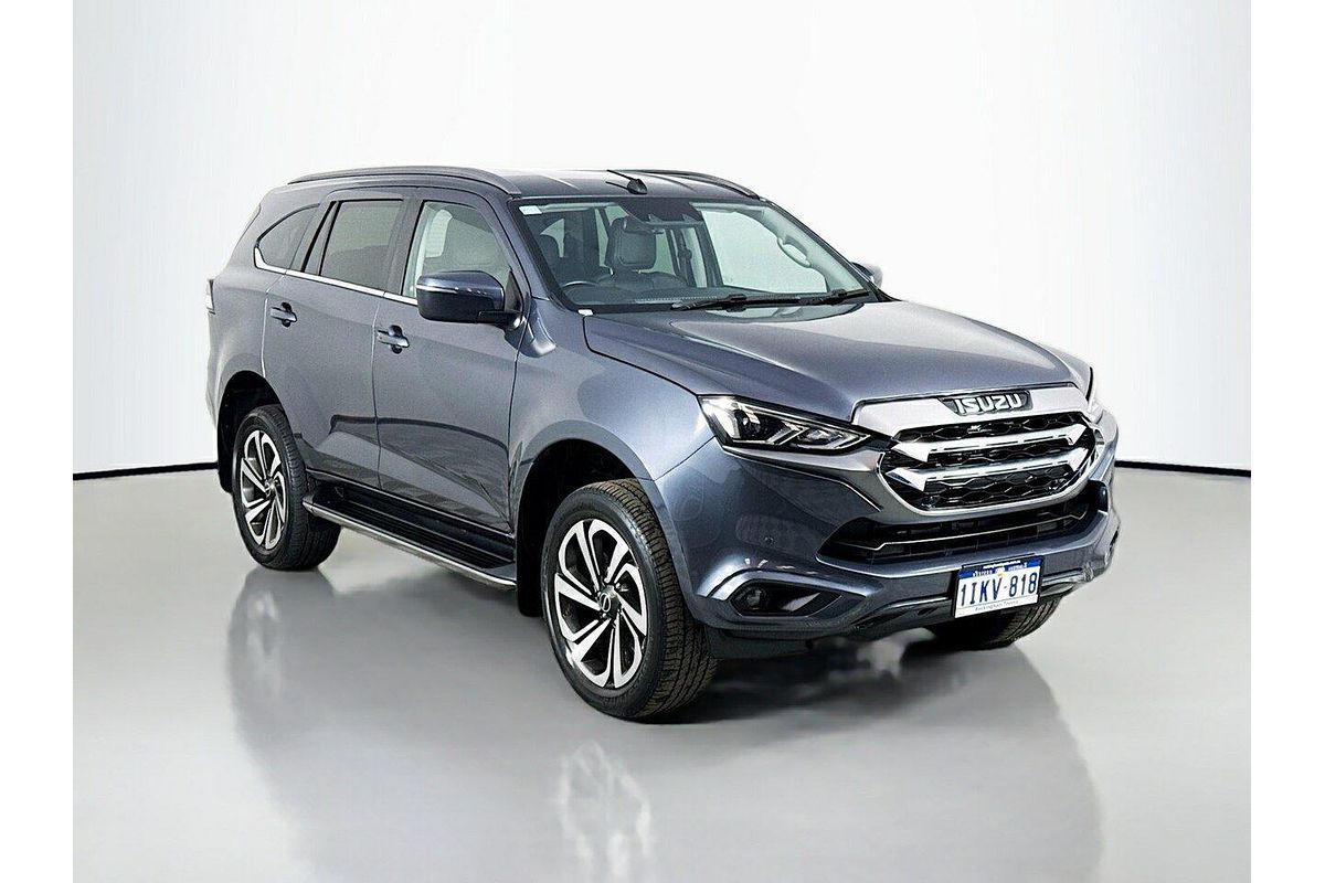 2022 Isuzu MU-X LS-T