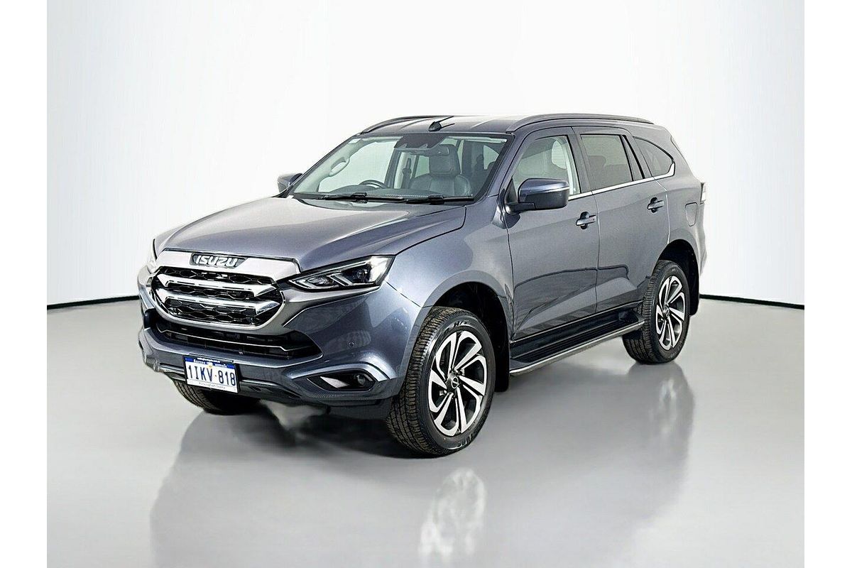 2022 Isuzu MU-X LS-T