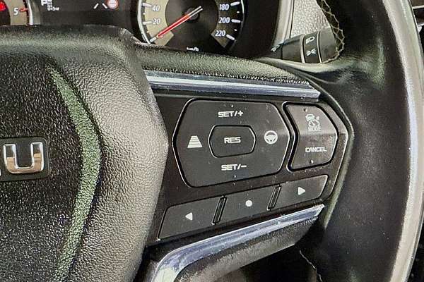 2022 Isuzu MU-X LS-T