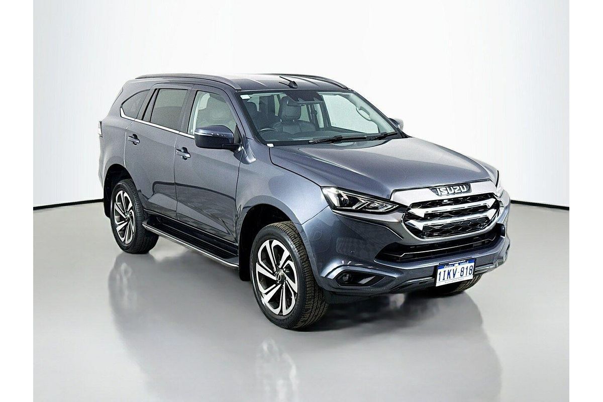 2022 Isuzu MU-X LS-T