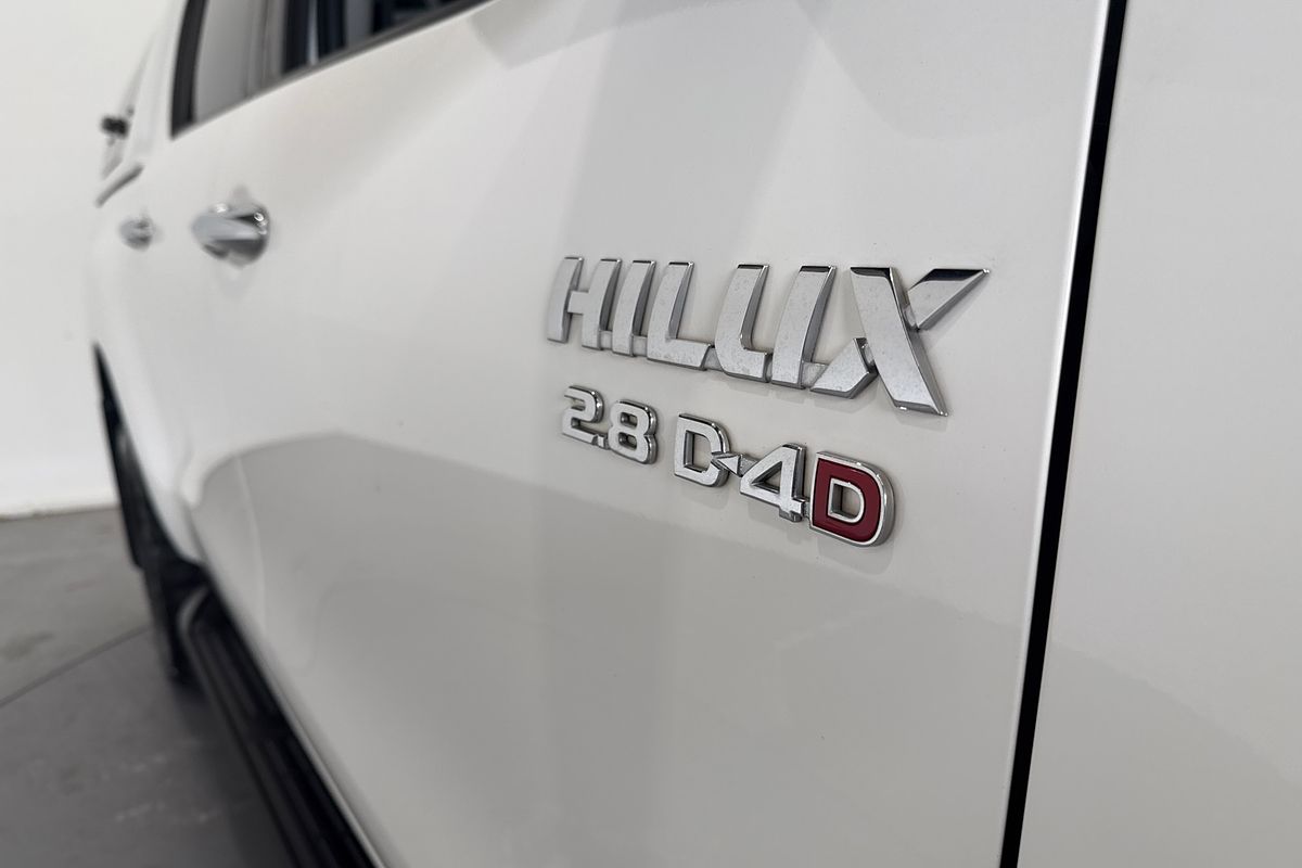 2020 Toyota Hilux SR5 (4x4) GUN126R FACELIFT 4X4