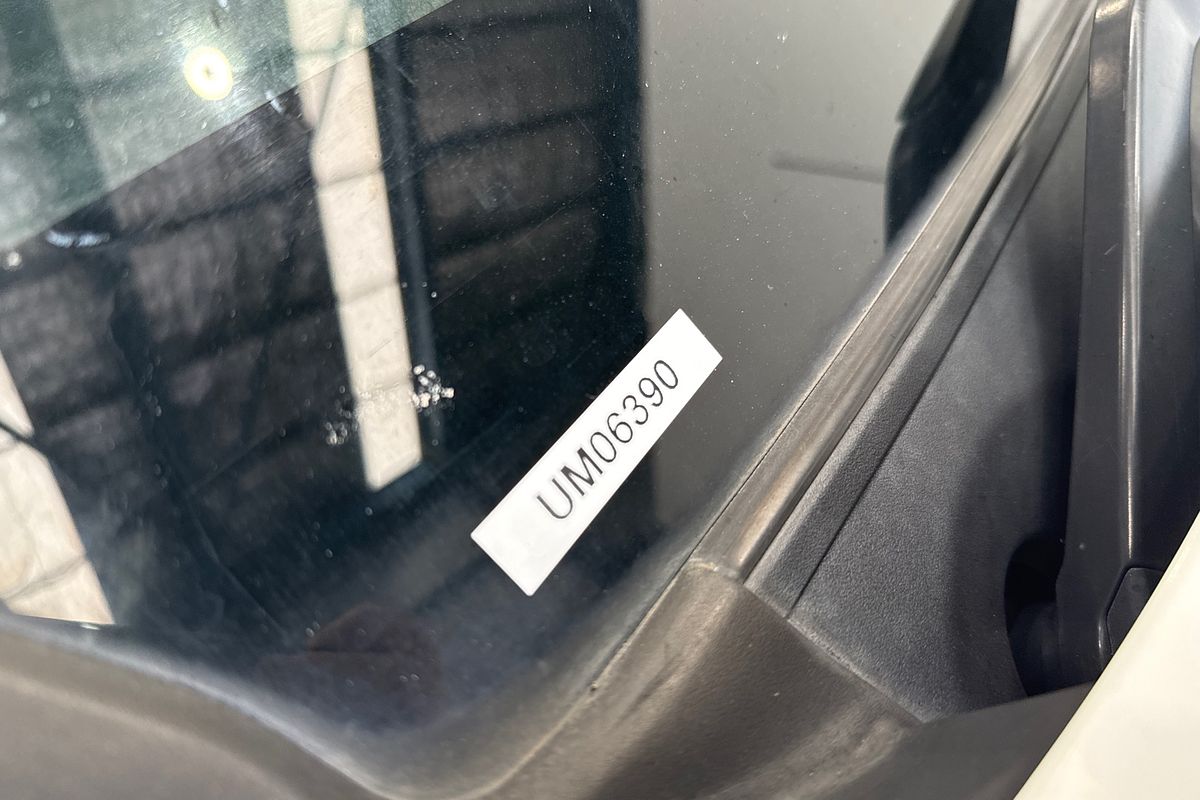 2020 Toyota Hilux SR5 (4x4) GUN126R FACELIFT 4X4