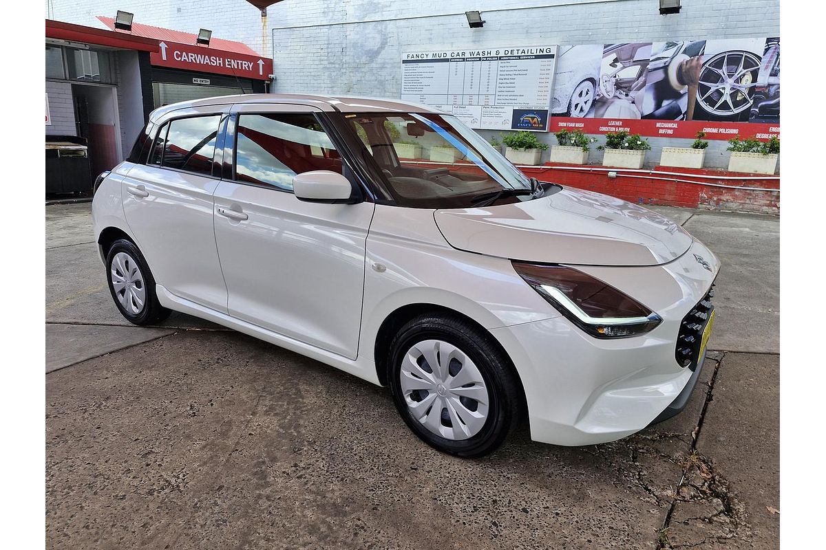 2024 Suzuki Swift Hybrid UZ