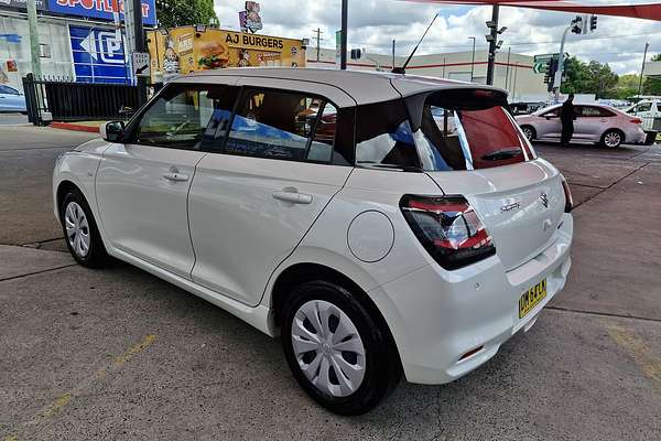 2024 Suzuki Swift Hybrid UZ