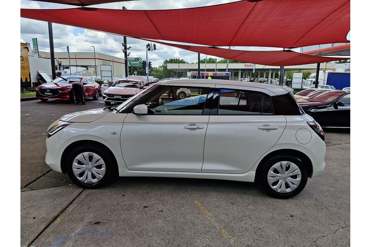 2024 Suzuki Swift Hybrid UZ