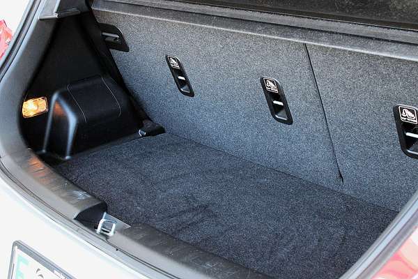 2016 Suzuki Swift GL FZ