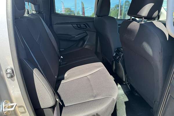 2025 Isuzu D-MAX SX High Ride Rear Wheel Drive