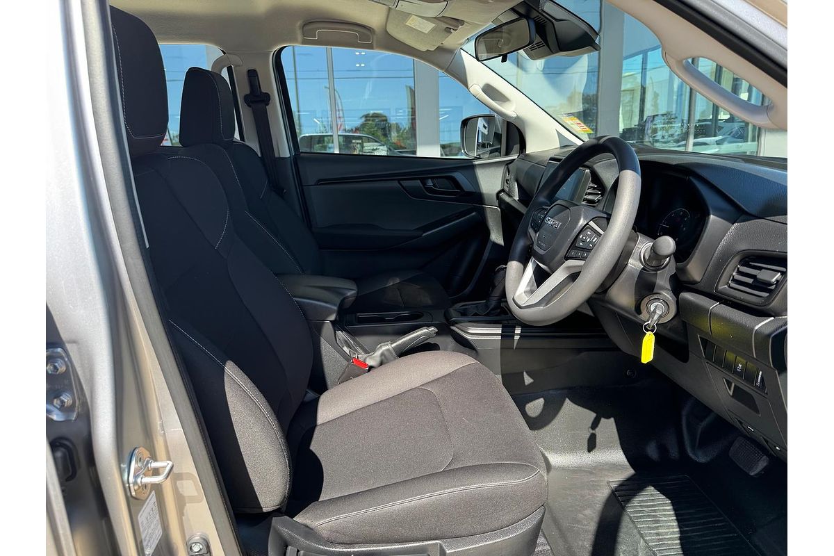 2025 Isuzu D-MAX SX High Ride Rear Wheel Drive