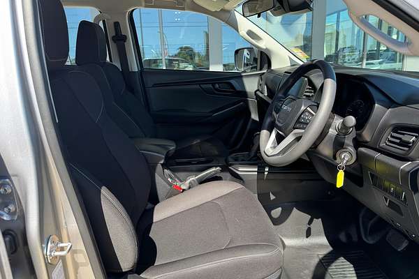 2025 Isuzu D-MAX SX High Ride Rear Wheel Drive