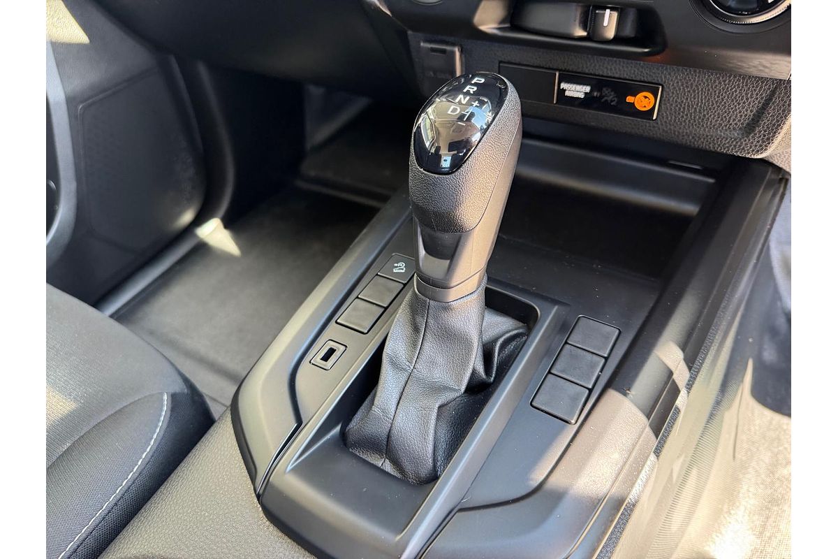 2025 Isuzu D-MAX SX High Ride Rear Wheel Drive