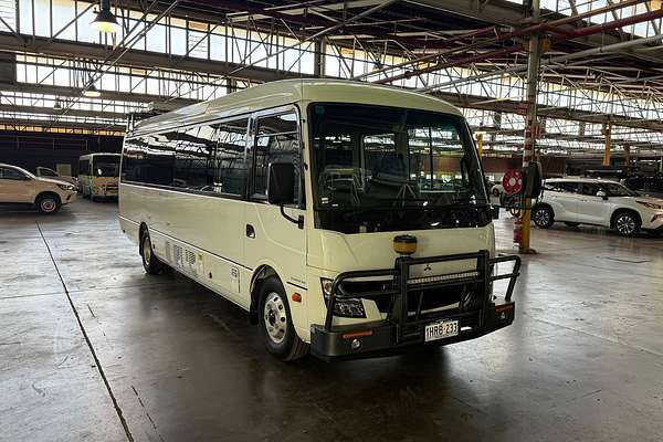 2022 Fuso Rosa Deluxe LWB