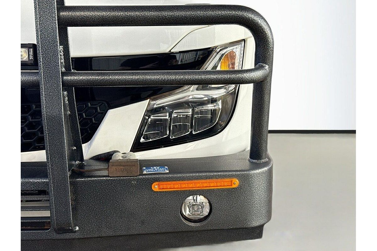 2022 Fuso Rosa Deluxe LWB