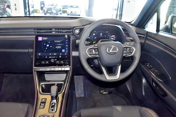 2024 Lexus LBX Luxury MAYH10R