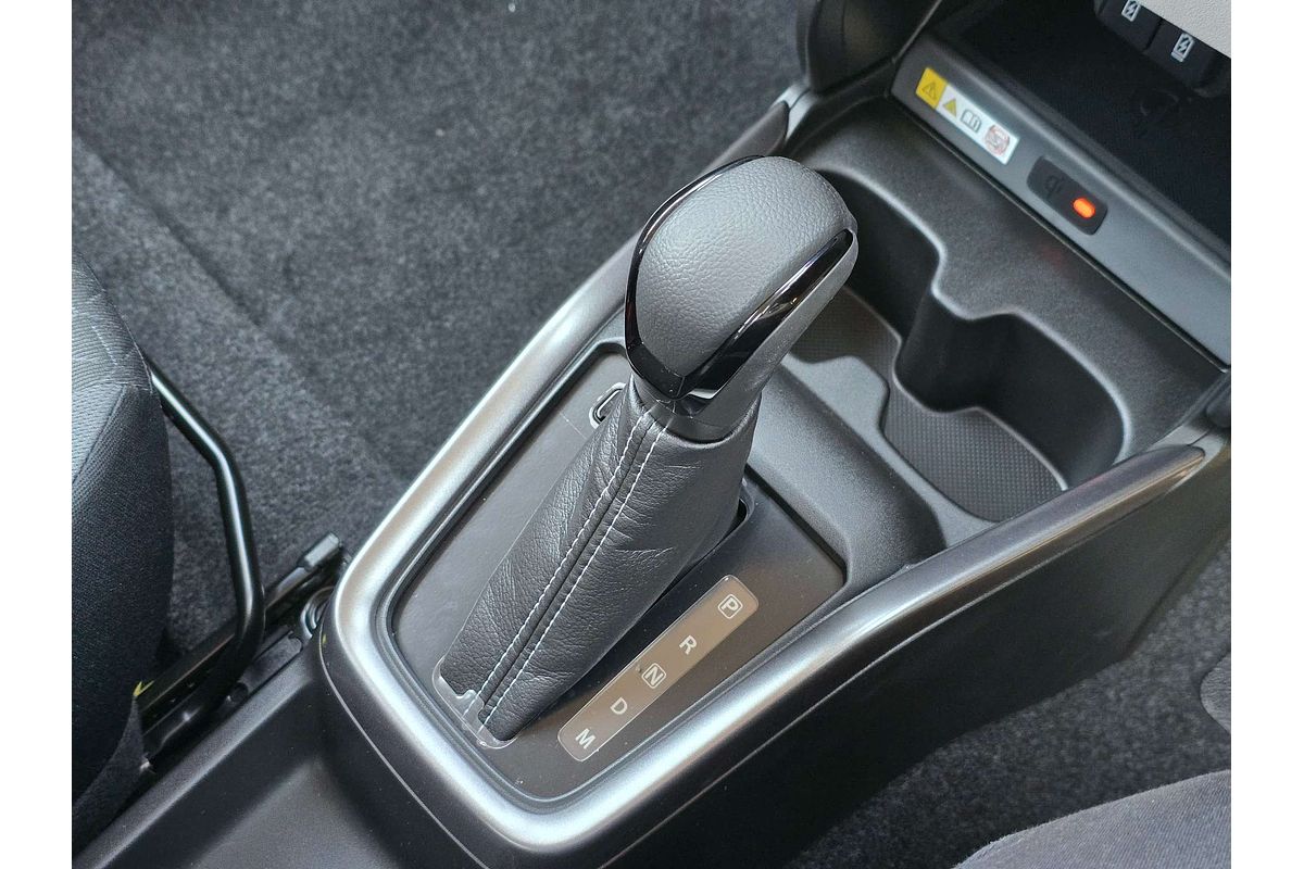 2025 Suzuki Swift Hybrid GLX UZ