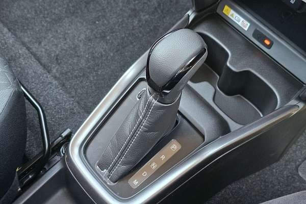 2025 Suzuki Swift Hybrid GLX UZ