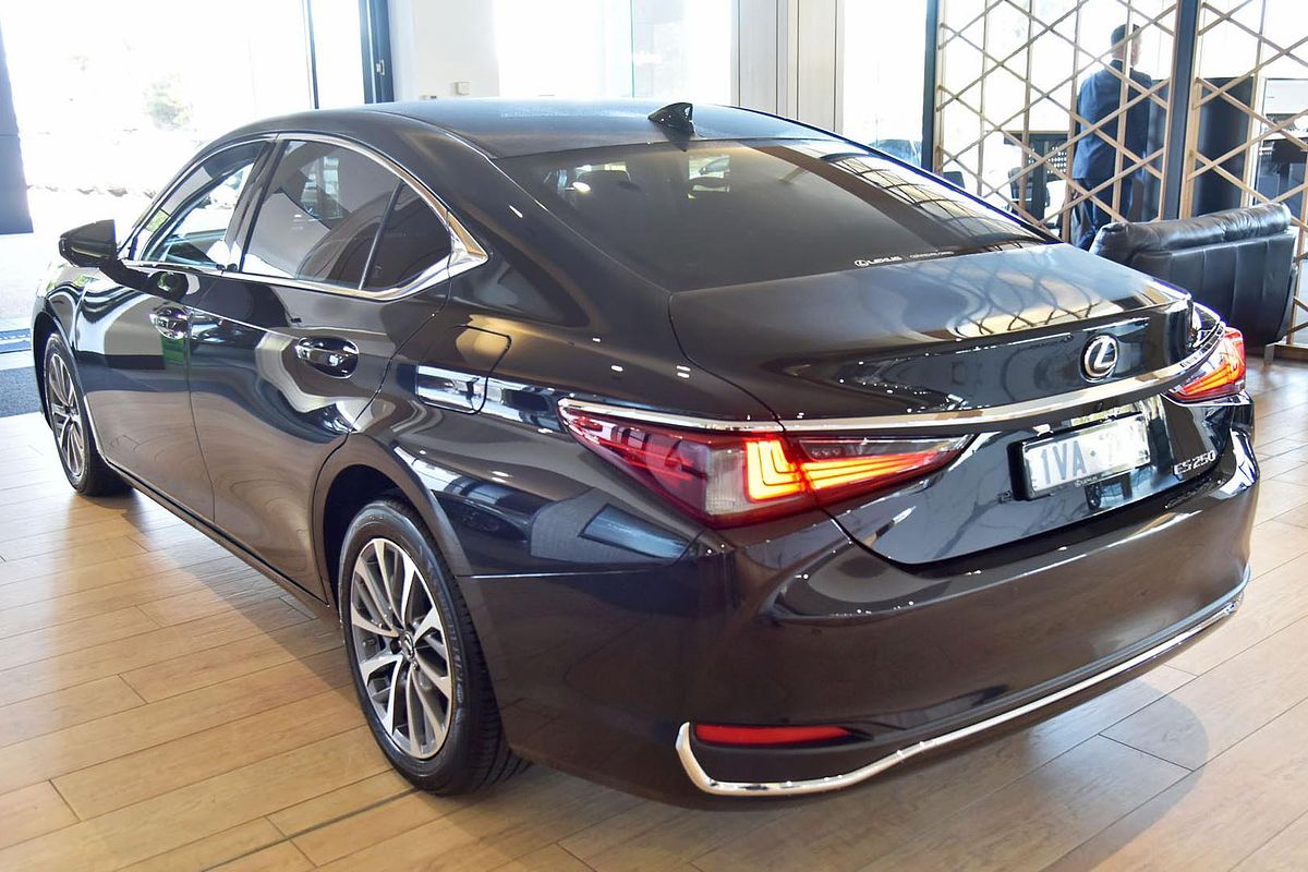 2024 Lexus ES ES250 Luxury AXZA10R