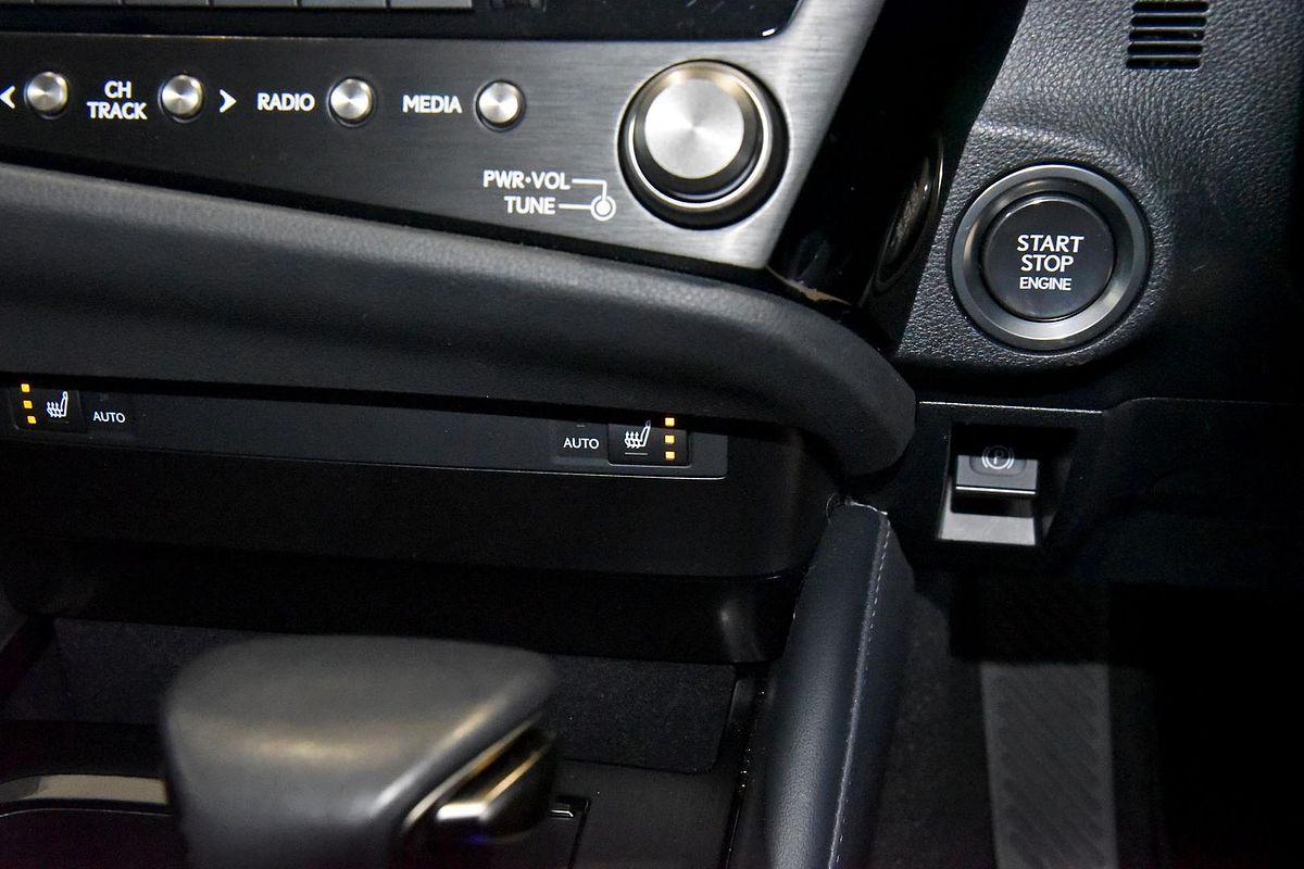 2024 Lexus ES ES250 Luxury AXZA10R