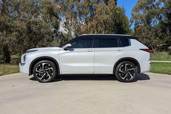 2022 Mitsubishi Outlander Exceed Tourer ZM