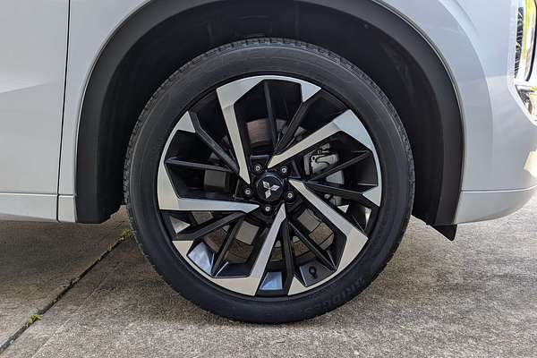 2022 Mitsubishi Outlander Exceed Tourer ZM