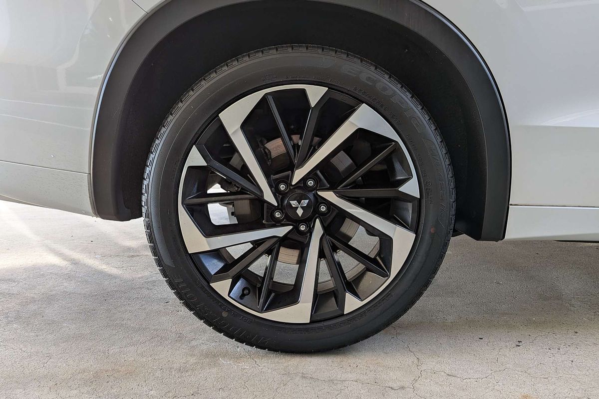 2022 Mitsubishi Outlander Exceed Tourer ZM