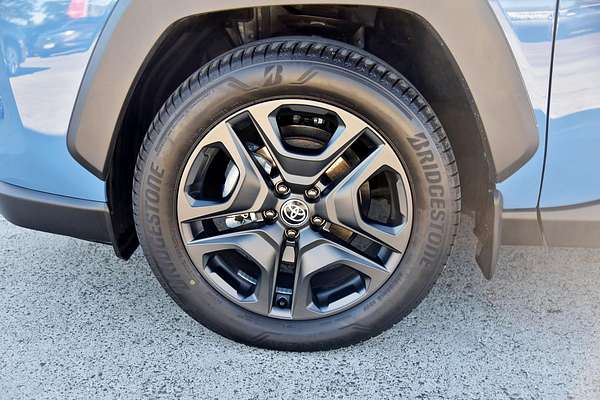 2024 Toyota RAV4 Edge AXAH54R