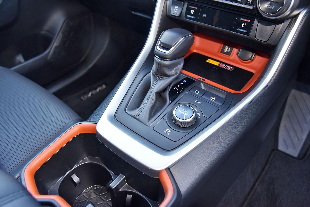 2024 Toyota RAV4 Edge AXAH54R