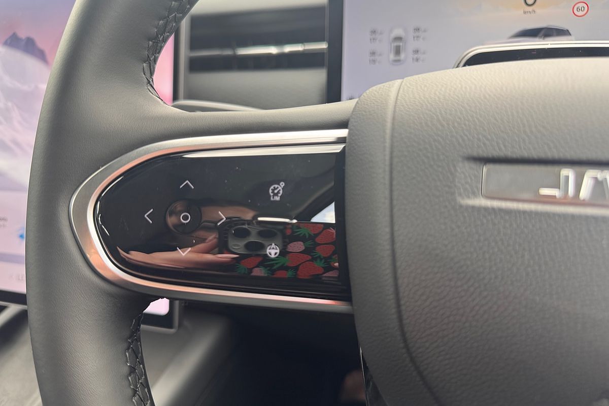 2025 Jaecoo J7 SHS Summit