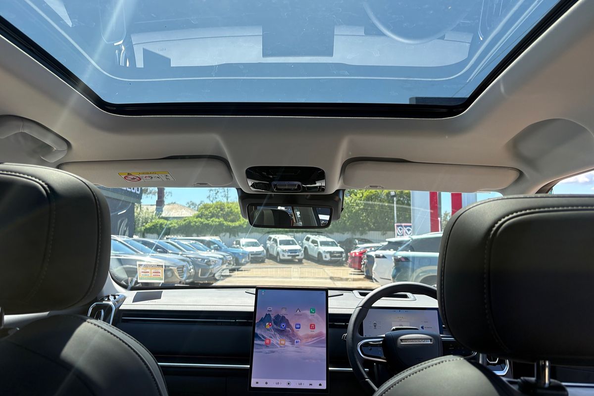 2025 Jaecoo J7 SHS Summit