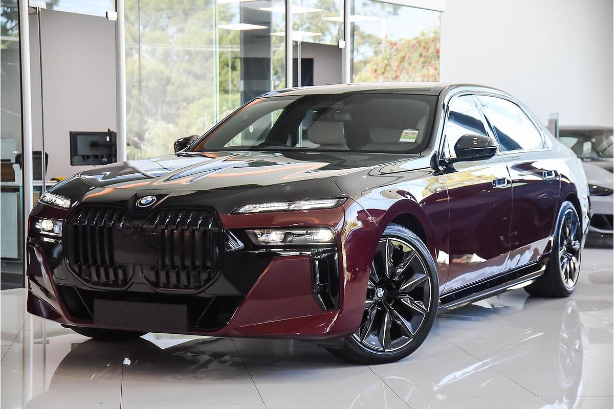 2023 BMW i7 xDrive60 M Sport G70