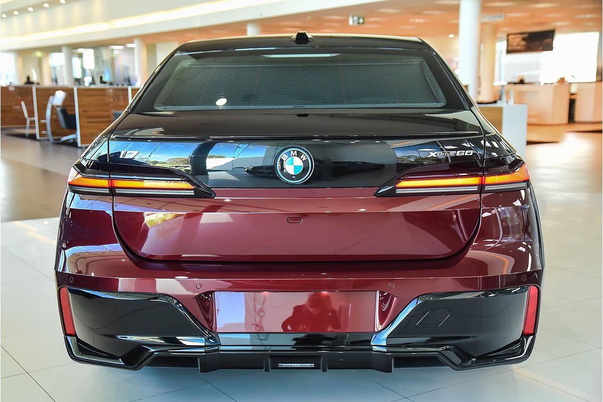 2023 BMW i7 xDrive60 M Sport G70