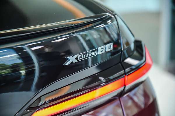 2023 BMW i7 xDrive60 M Sport G70