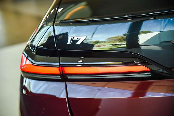 2023 BMW i7 xDrive60 M Sport G70